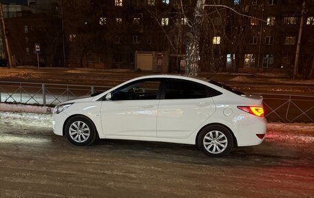 Hyundai Solaris II рестайлинг, 2014 год, 1 050 000 рублей, 4 фотография