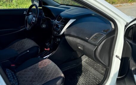 Hyundai Solaris II рестайлинг, 2014 год, 1 050 000 рублей, 8 фотография