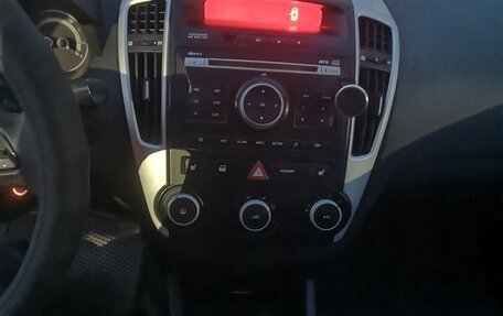 KIA cee'd I рестайлинг, 2010 год, 350 000 рублей, 9 фотография