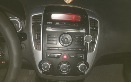 KIA cee'd I рестайлинг, 2010 год, 350 000 рублей, 10 фотография