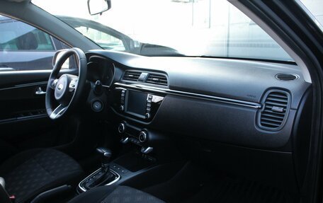 KIA Rio IV, 2018 год, 1 350 000 рублей, 10 фотография