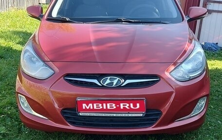 Hyundai Solaris II рестайлинг, 2011 год, 850 000 рублей, 1 фотография