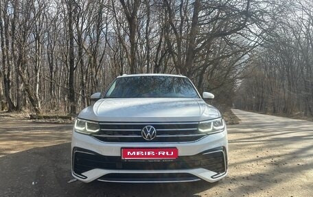 Volkswagen Tiguan II, 2021 год, 4 250 000 рублей, 1 фотография