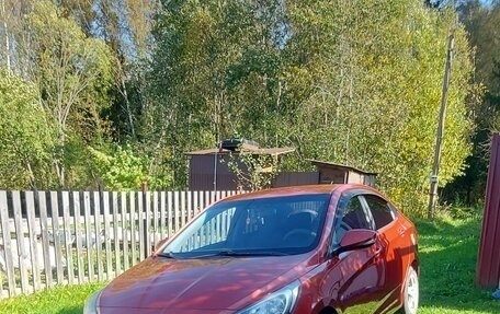 Hyundai Solaris II рестайлинг, 2011 год, 850 000 рублей, 2 фотография