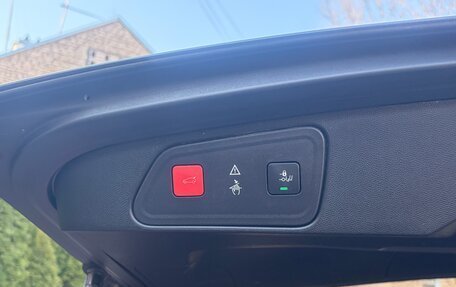 Peugeot 3008 II, 2018 год, 1 360 000 рублей, 17 фотография