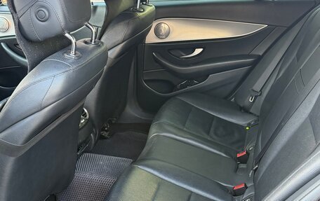 Mercedes-Benz E-Класс, 2018 год, 2 250 000 рублей, 10 фотография