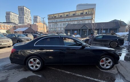 Mercedes-Benz E-Класс, 2018 год, 2 250 000 рублей, 3 фотография