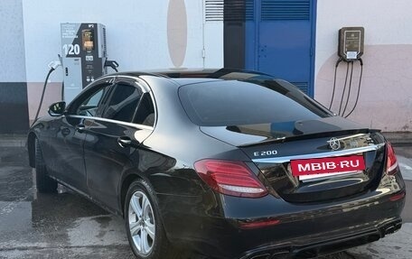 Mercedes-Benz E-Класс, 2018 год, 2 250 000 рублей, 5 фотография