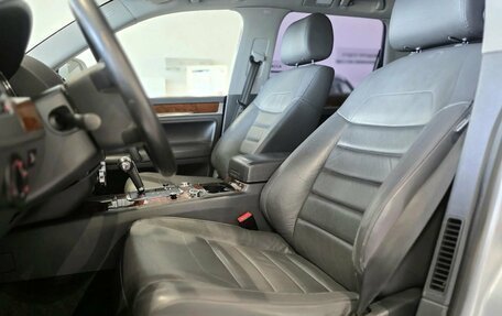 Volkswagen Touareg III, 2008 год, 1 299 000 рублей, 10 фотография