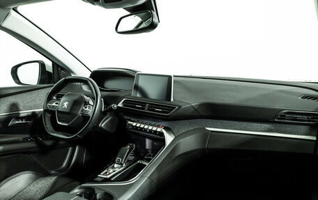 Peugeot 3008 II, 2018 год, 2 349 777 рублей, 9 фотография