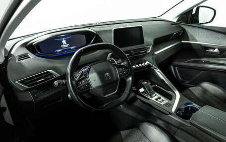 Peugeot 3008 II, 2018 год, 2 349 777 рублей, 11 фотография