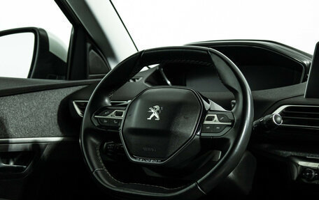 Peugeot 3008 II, 2018 год, 2 349 777 рублей, 15 фотография