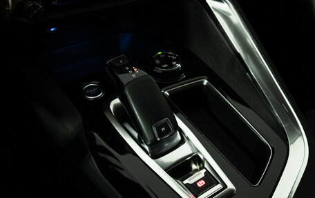 Peugeot 3008 II, 2018 год, 2 349 777 рублей, 20 фотография