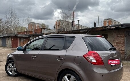 KIA cee'd I рестайлинг, 2010 год, 680 000 рублей, 10 фотография