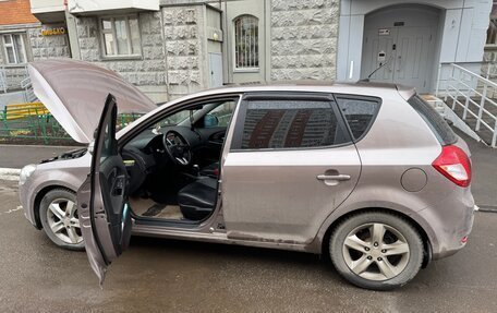 KIA cee'd I рестайлинг, 2010 год, 680 000 рублей, 18 фотография