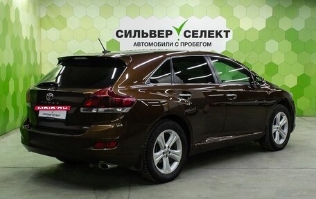 Toyota Venza I, 2013 год, 2 399 000 рублей, 2 фотография