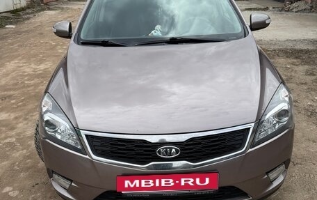 KIA cee'd I рестайлинг, 2010 год, 680 000 рублей, 15 фотография