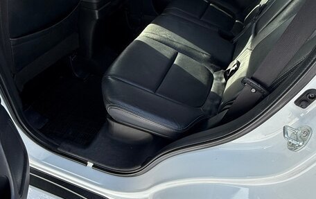 Mitsubishi Outlander III рестайлинг 3, 2012 год, 1 350 000 рублей, 13 фотография