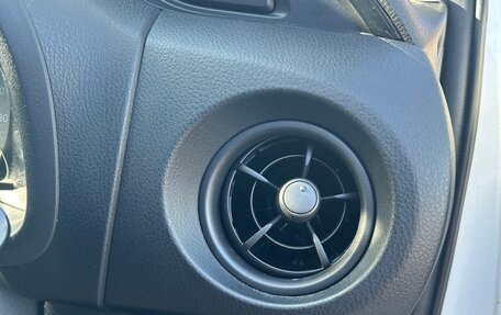 Toyota Vitz, 2018 год, 1 100 000 рублей, 14 фотография