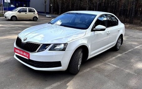 Skoda Octavia, 2018 год, 1 500 000 рублей, 3 фотография