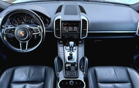 Porsche Cayenne III, 2015 год, 3 980 000 рублей, 26 фотография