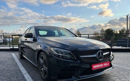 Mercedes-Benz C-Класс, 2020 год, 3 300 000 рублей, 1 фотография
