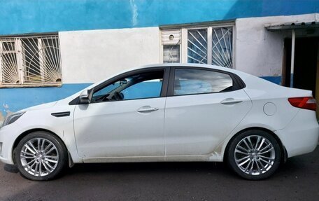 KIA Rio III рестайлинг, 2012 год, 850 000 рублей, 2 фотография