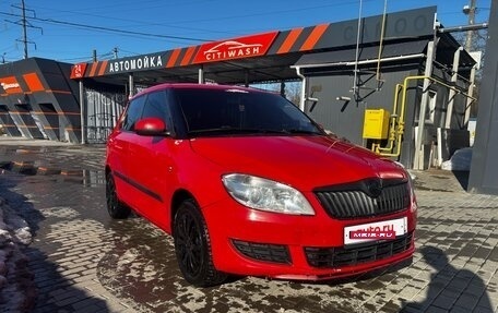 Skoda Fabia II, 2010 год, 690 000 рублей, 3 фотография