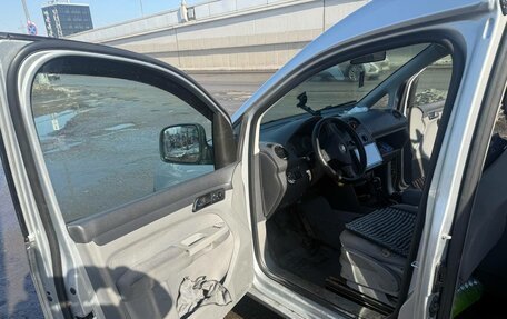 Volkswagen Caddy III рестайлинг, 2006 год, 530 000 рублей, 12 фотография