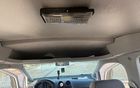 Volkswagen Caddy III рестайлинг, 2006 год, 530 000 рублей, 20 фотография