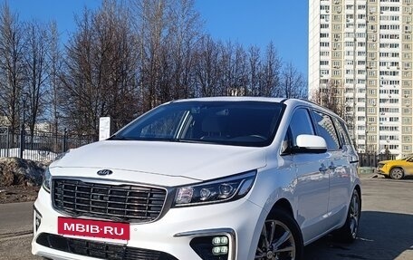 KIA Carnival III, 2019 год, 3 400 000 рублей, 2 фотография