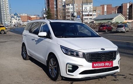 KIA Carnival III, 2019 год, 3 400 000 рублей, 8 фотография