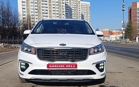 KIA Carnival III, 2019 год, 3 400 000 рублей, 3 фотография