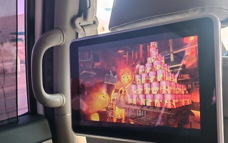 KIA Carnival III, 2019 год, 3 400 000 рублей, 21 фотография