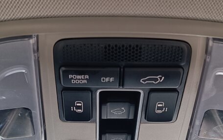 KIA Carnival III, 2019 год, 3 400 000 рублей, 26 фотография