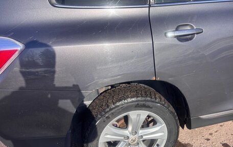 Toyota Highlander III, 2012 год, 1 500 000 рублей, 22 фотография