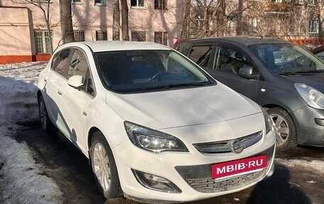 Opel Astra J, 2012 год, 900 000 рублей, 2 фотография