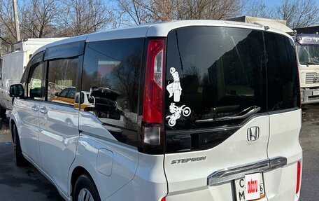 Honda Stepwgn IV, 2019 год, 2 100 000 рублей, 3 фотография