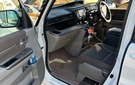 Honda Stepwgn IV, 2019 год, 2 100 000 рублей, 17 фотография