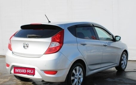 Hyundai Solaris II рестайлинг, 2011 год, 750 000 рублей, 5 фотография