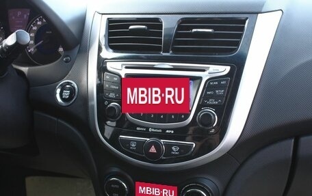 Hyundai Solaris II рестайлинг, 2011 год, 750 000 рублей, 17 фотография