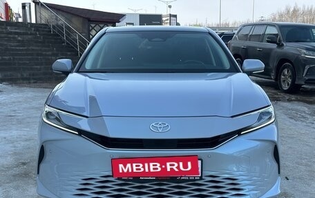 Toyota Camry, 2024 год, 3 650 000 рублей, 6 фотография