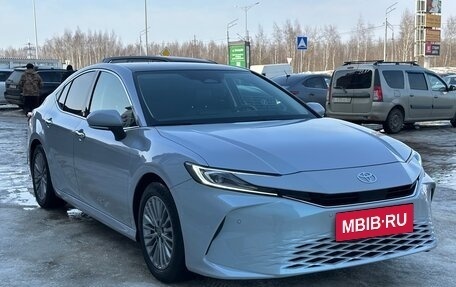 Toyota Camry, 2024 год, 3 650 000 рублей, 3 фотография