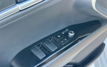 Toyota Camry, 2024 год, 3 650 000 рублей, 16 фотография