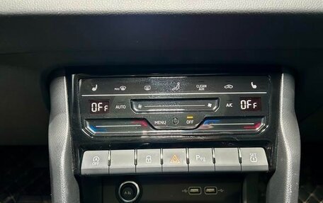 Skoda Karoq I, 2022 год, 1 640 000 рублей, 12 фотография