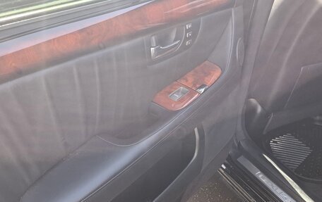 Lexus LS III, 2003 год, 13 фотография