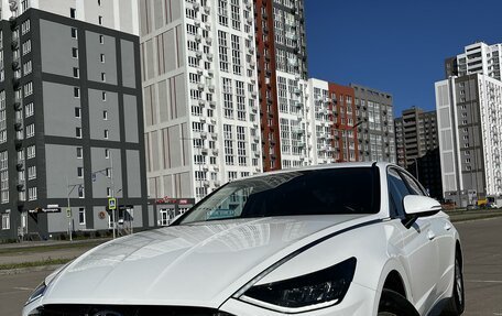 Hyundai Sonata VIII, 2021 год, 2 220 000 рублей, 6 фотография