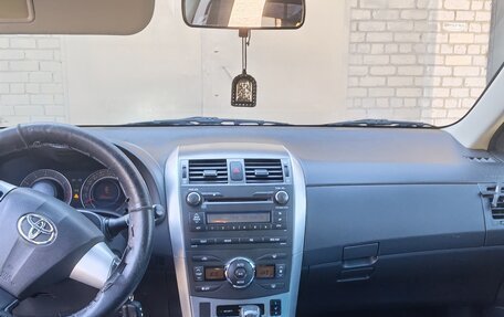 Toyota Corolla, 2011 год, 1 570 000 рублей, 6 фотография