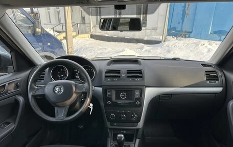 Skoda Yeti I рестайлинг, 2015 год, 1 180 000 рублей, 11 фотография