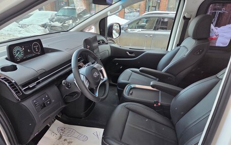 Hyundai Staria, 2022 год, 5 000 000 рублей, 8 фотография